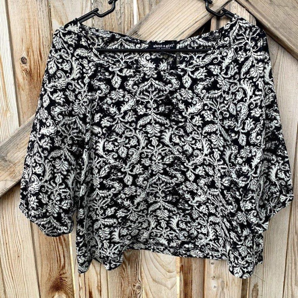 About A Girl blouse mid sleeve size small women K